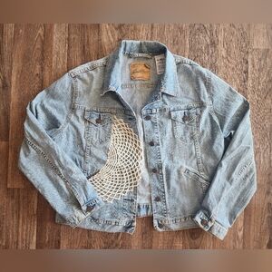 Levi Strauss 90's Vintage women's Denim Jacket White Lace On Top Sz Large 12/14